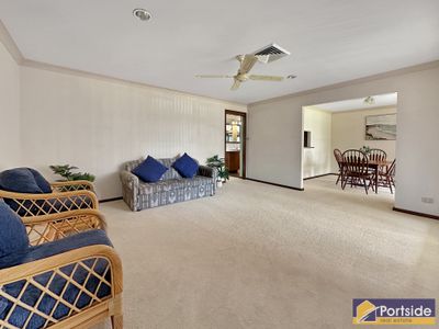 44 Clemenceau Crescent, Tanilba Bay