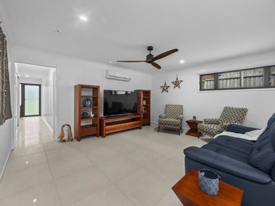 42 Creekside Circuit, Nambour