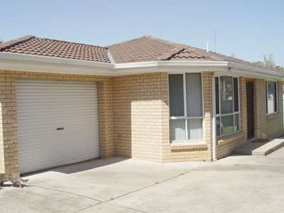 2 / 55 Theodore Street, Oak Flats