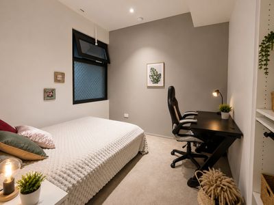 N210 / 659 Gardeners Road, Mascot