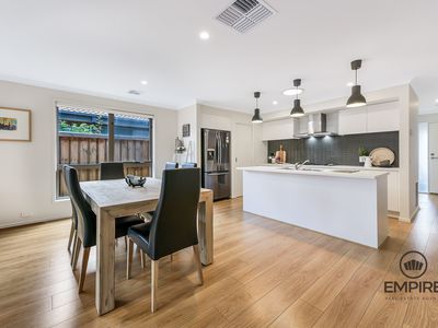 8 Invermay Way, Clyde