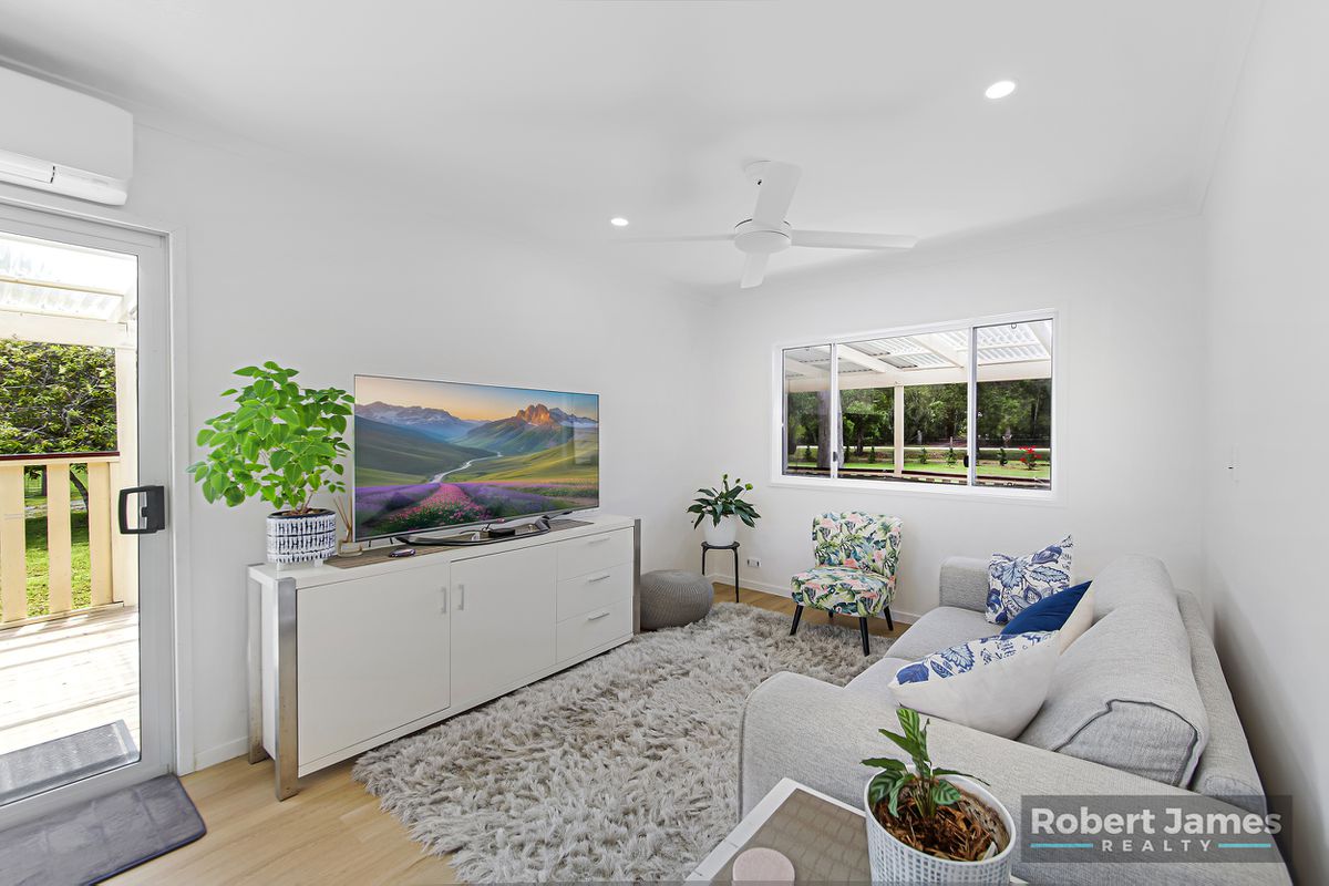 69 Green Gate Road, Cooroibah