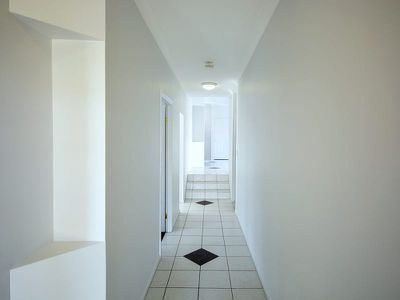 8 Forest Ridge Court, Springfield Lakes