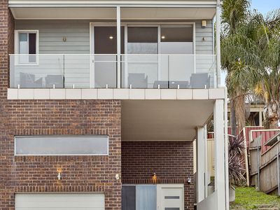2 / 1 Backhouse Road, Lake Heights