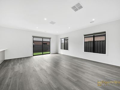 14 Langford Street, Werribee