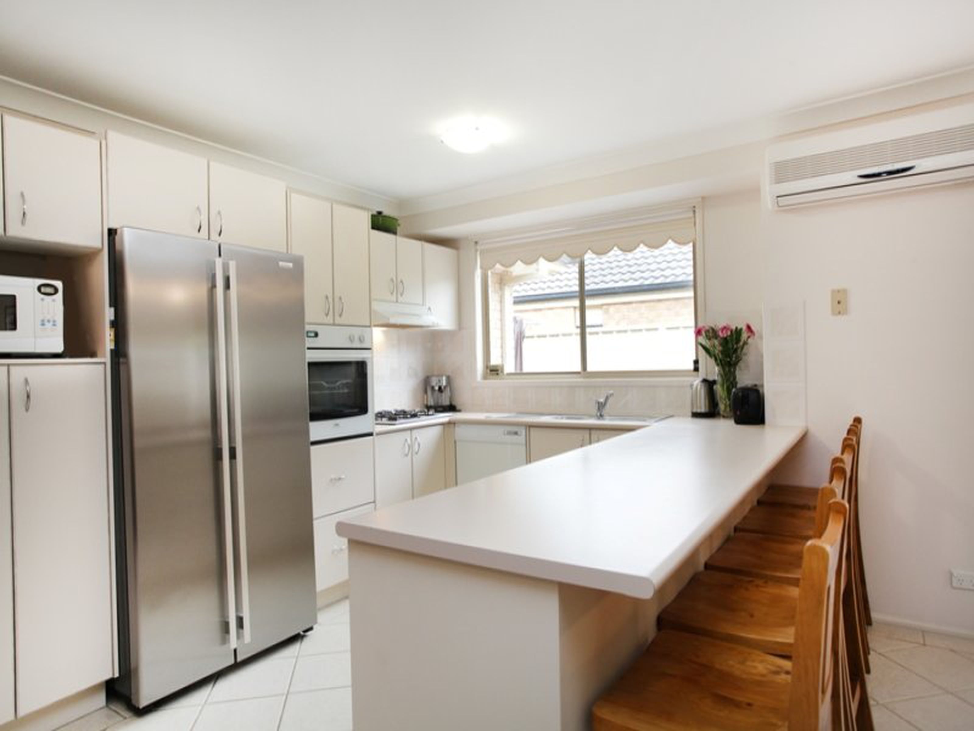 25 Dara Crescent, GLENMORE PARK