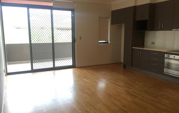 2 / 817 Anzac  Parade, Maroubra