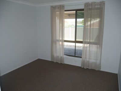 19 Bunker Avenue, Nanango