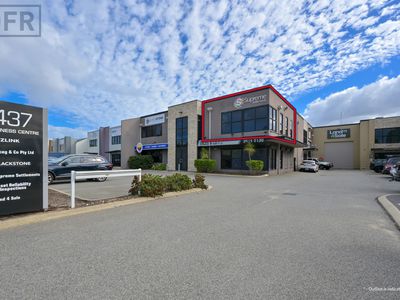 4 / 437 Yangebup Road, Cockburn Central