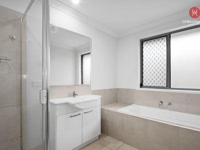 20 & 20A Furlong Drive, Currans Hill