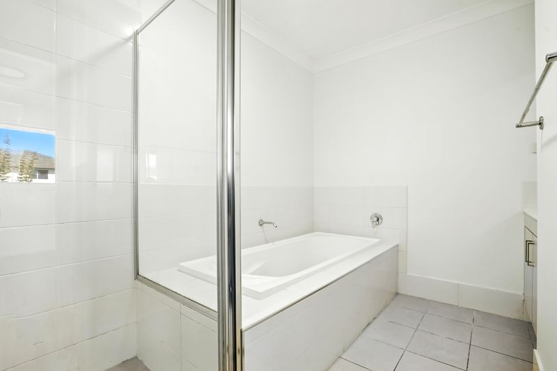 17 O'Loughlan Street, Bardia