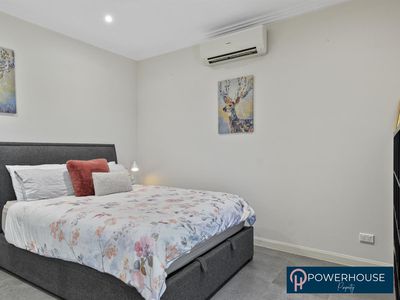 12 Castleton Ent, Smithfield