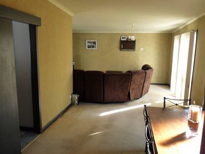 2 Phillip Street, Horsham