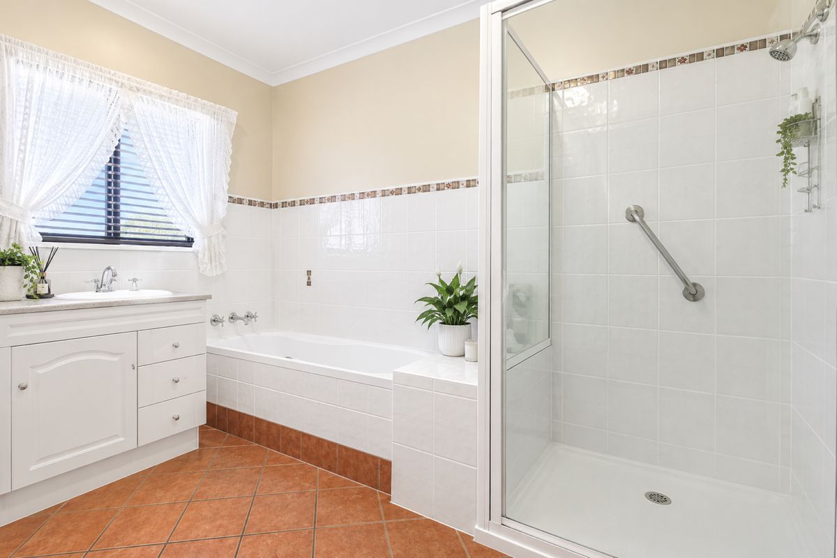 16 Kookaburra Place, Bodalla