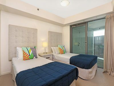 702 / 19 First Avenue, Mooloolaba