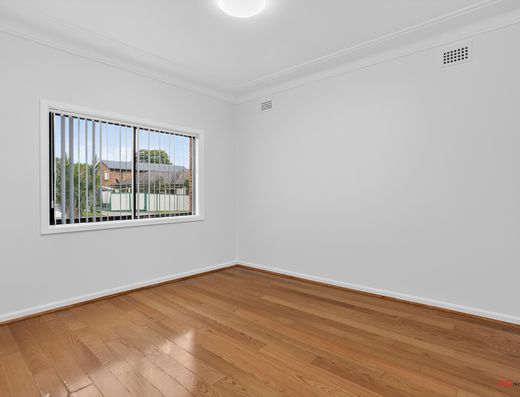 53 FIRST AVENUE, Berala