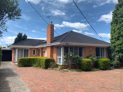 132 Blackburn Road, Glen Waverley