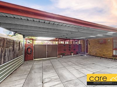 35 Oaktree Drive, Hampton Park