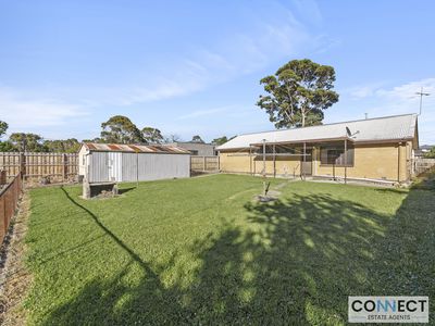 4 Oshannessy Street, Pakenham