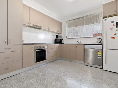 34 Sinclair Cres, Seymour