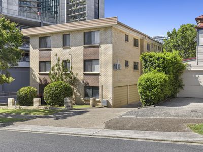 3 / 4 Augustus Street, Toowong