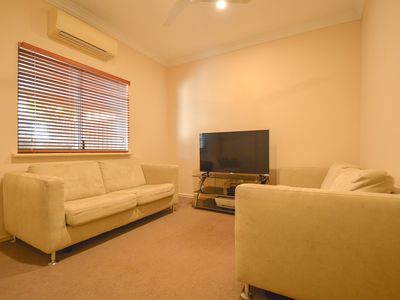 8 Snappy Gum Way, South Hedland