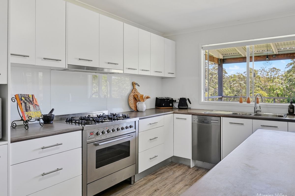 322 Hubbards Road North, Topi Topi