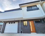2 / 27 Hill Road, Lurnea