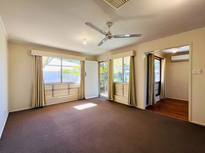 12 Fraser Street, Moranbah