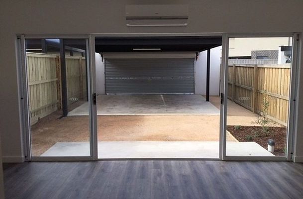 12 Lemnos Walk, Greenvale