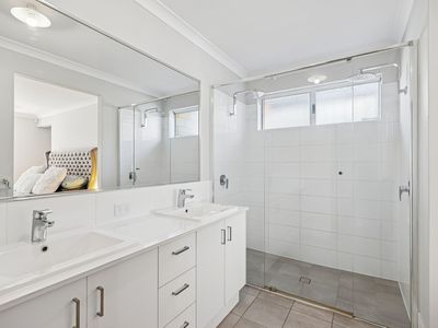 61 Onyx Road, Mount Richon