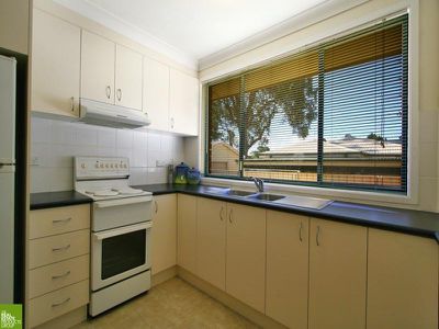 1 / 2A Fisher St, Oak Flats