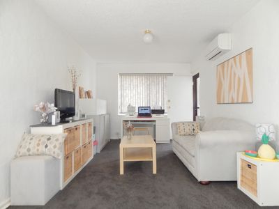 K8/125 Herdsman Parade, Wembley