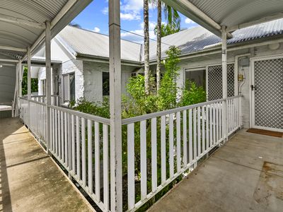 6 / 8-14 ROSE STREET, Westcourt