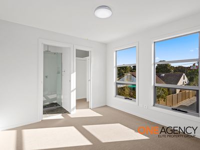 2 / 19 Station Road, Albion Park Rail