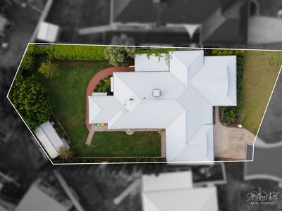 8 LYTHAM COURT, Wodonga