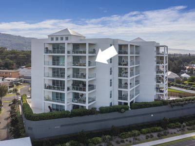 502 / 3 Grand Court, Fairy Meadow