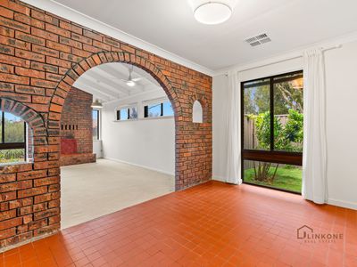 27 Lochee Way, Bull Creek