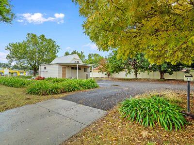 14 TARCOMBE STREET, Euroa