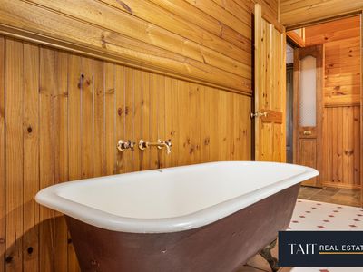 233 Braines Lane, Meadow Creek