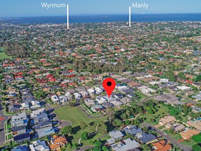 5 Commodore Place, Manly West