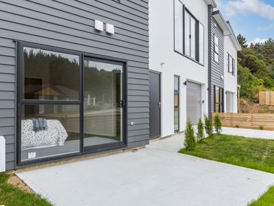 8 Tradewinds Drive, Whitby