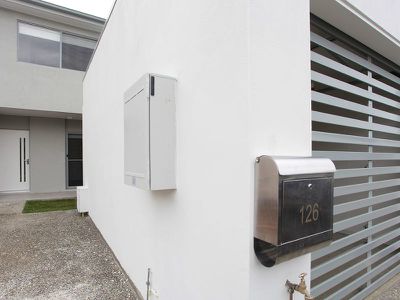 126 Cooper Crescent, Rochedale