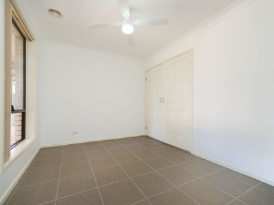 10 Mumford Crescent, Dubbo