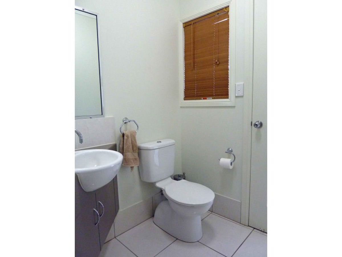 26 Montgomery Close, Atherton