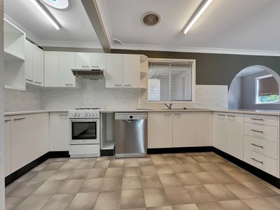 19 Stephens Square, Mallabula