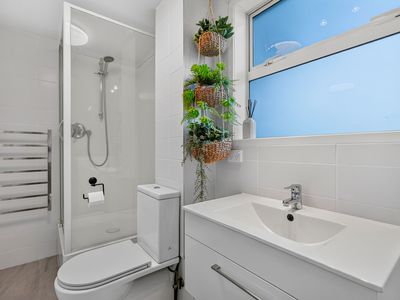 1/64 Seaview Road, Castor Bay