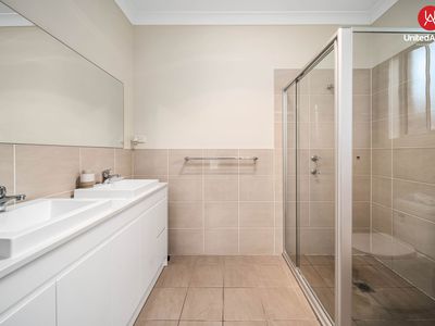 156 Rosedale Circuit, Carnes Hill