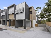 19 / 100 Nicholson St, Greenslopes