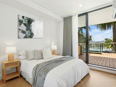 1 / 27 Bennelong Parkway, Wentworth Point